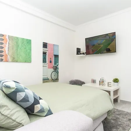 Tomas نازاريه